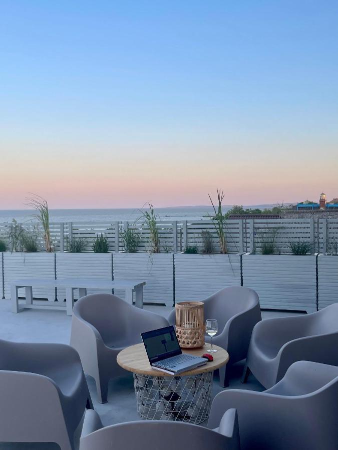 Apartament La Terrasse Sarichioi Eksteriør bilde